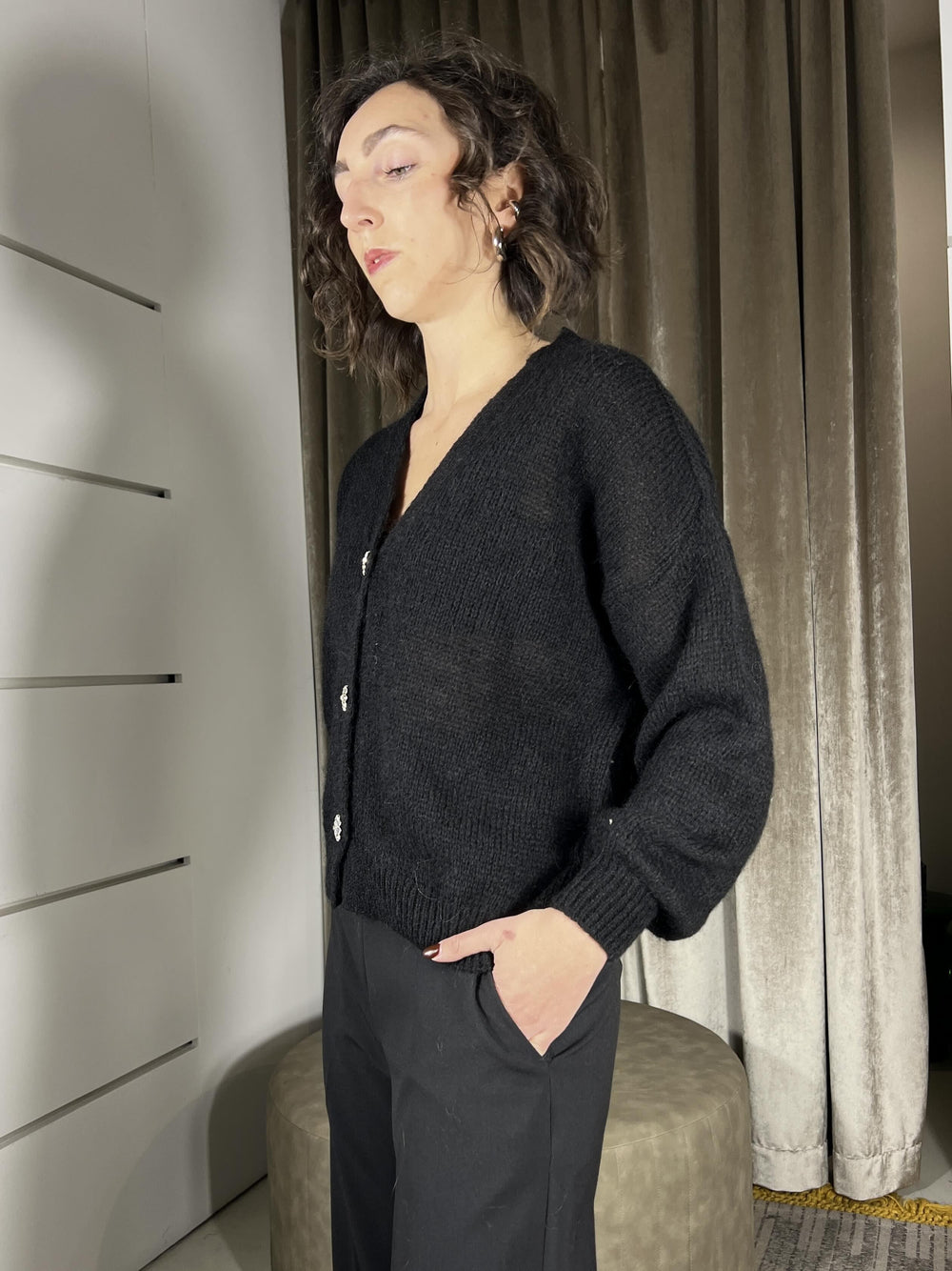 cardigan corto bottoni gioiello strass nero JHO-P147NERO HAVE ONE