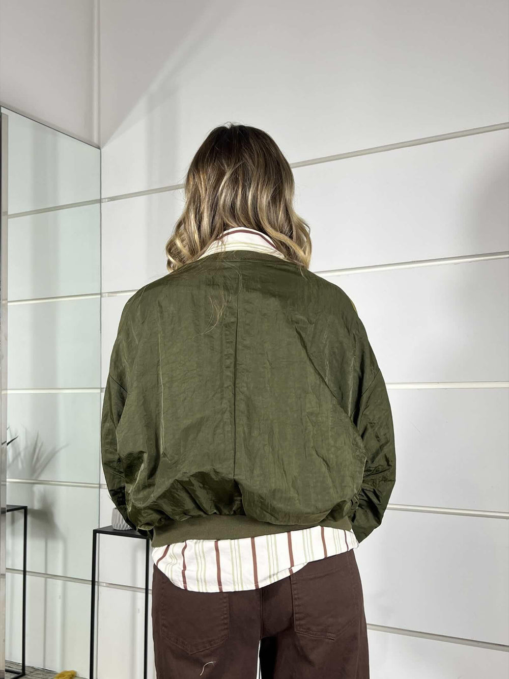 bomber tessuto tecnico con manica arricciata e doppio colletto militare VHP8LBX1765 IMPERIAL
