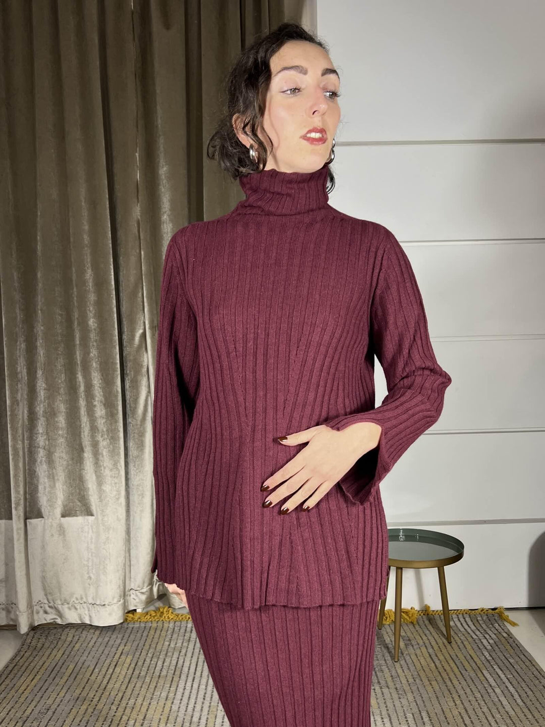 maglione a coste lungo collo alto con spacchi in misto lana bordeaux 77018FBORDEAUX VICOLO