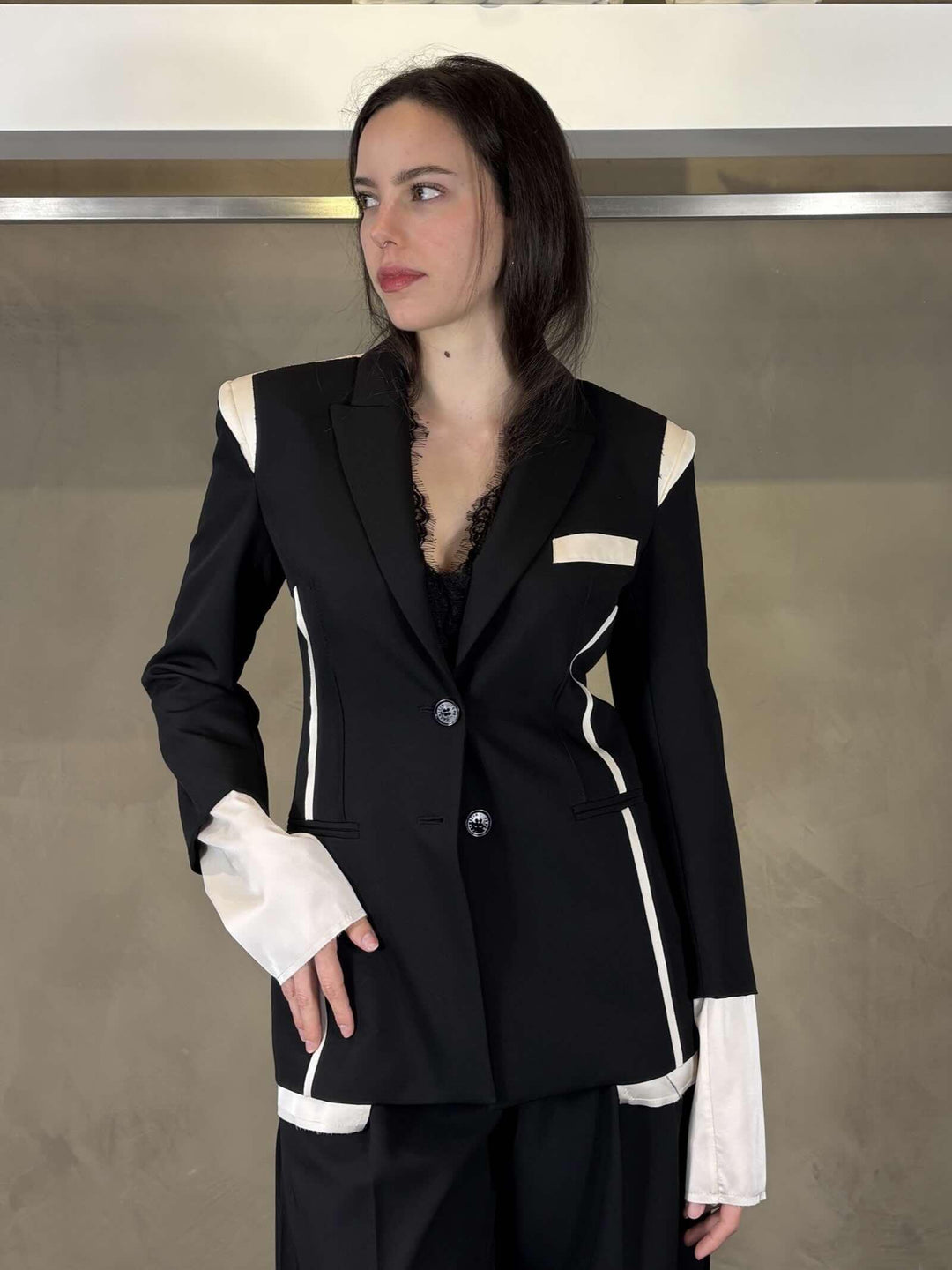 giacca slim nera con inserti in raso avorio 8S0571A498FG53 PATRIZIA PEPE PREVIEW