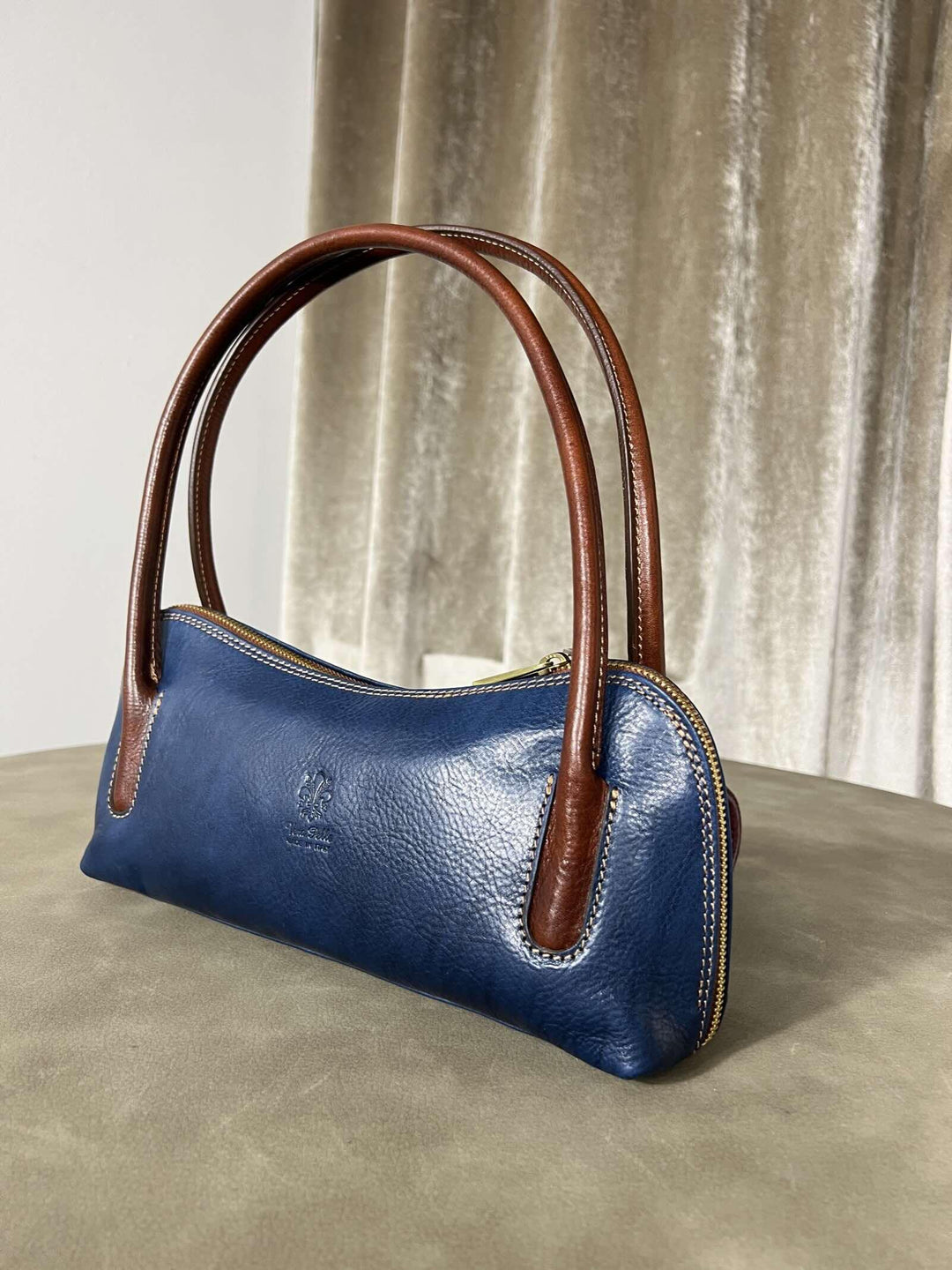 borsa in vera pelle con manico interno check con tasca a parete 266527BLU FEMME CAFE SELECTION