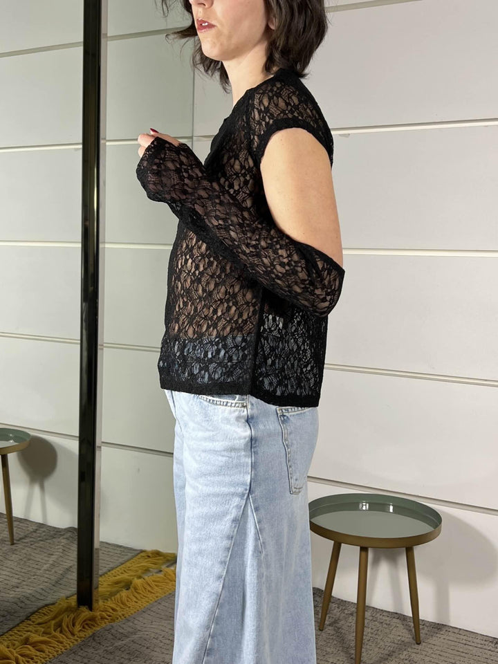 t-shirt in pizzo con manicotti nera WTS26SE1374NERO TWO WAY