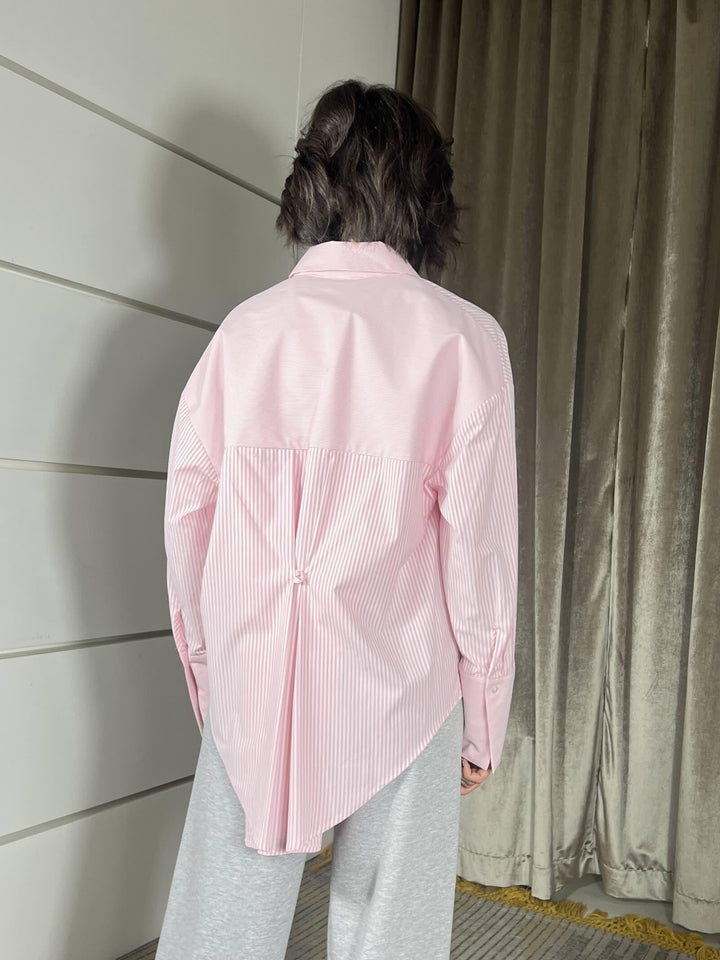 camicia tensione in over a righe con tasca, sfiancata nel retro 26C3794ROSA TENSIONE IN