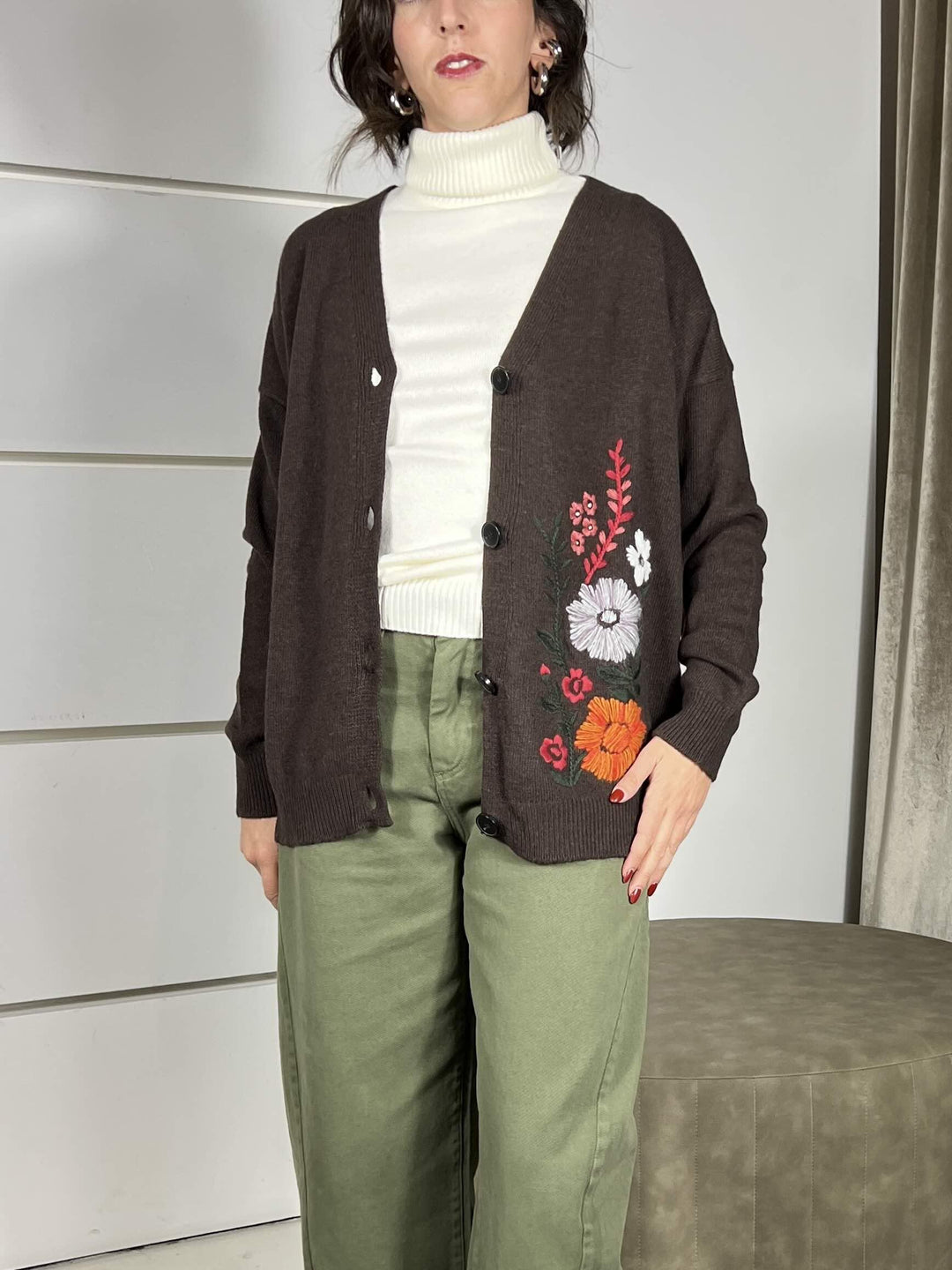 cardigan con ricamo fiori moro scollo a v in misto lana 77151FMORO VICOLO