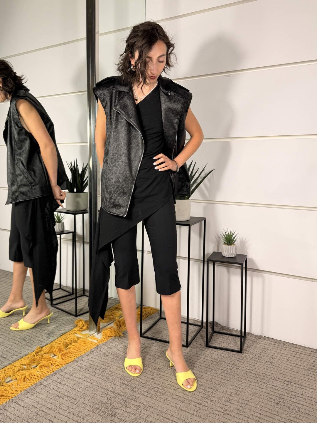 pantalone capri nero PE26307NERO TENSIONE IN