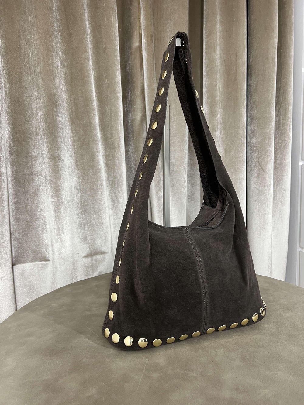 borsa in camoscio con borchie chiusura con zip moro 268428MORO FEMME CAFE SELECTION