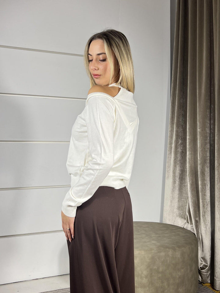 maglia con cut-out e dettaglio a v crema 250910CREMA SUSY MIX