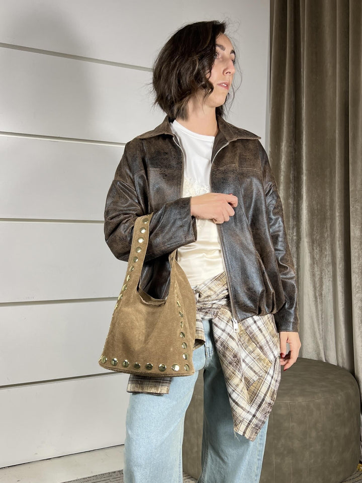 borsa in camoscio con borchie oro BP1704TAUPE FEMME CAFE SELECTION