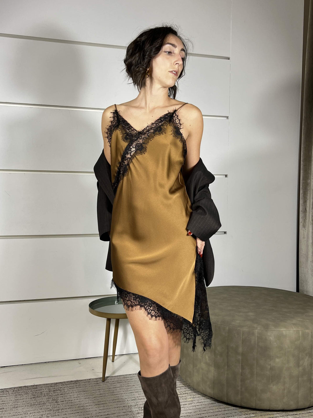 abito satin tabacco con pizzo obliquo nero A11835TABACCO SUSY MIX