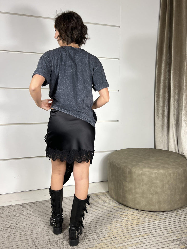 minigonna nera satin con pizzo  e con spacco 37620NERO TENSIONE IN