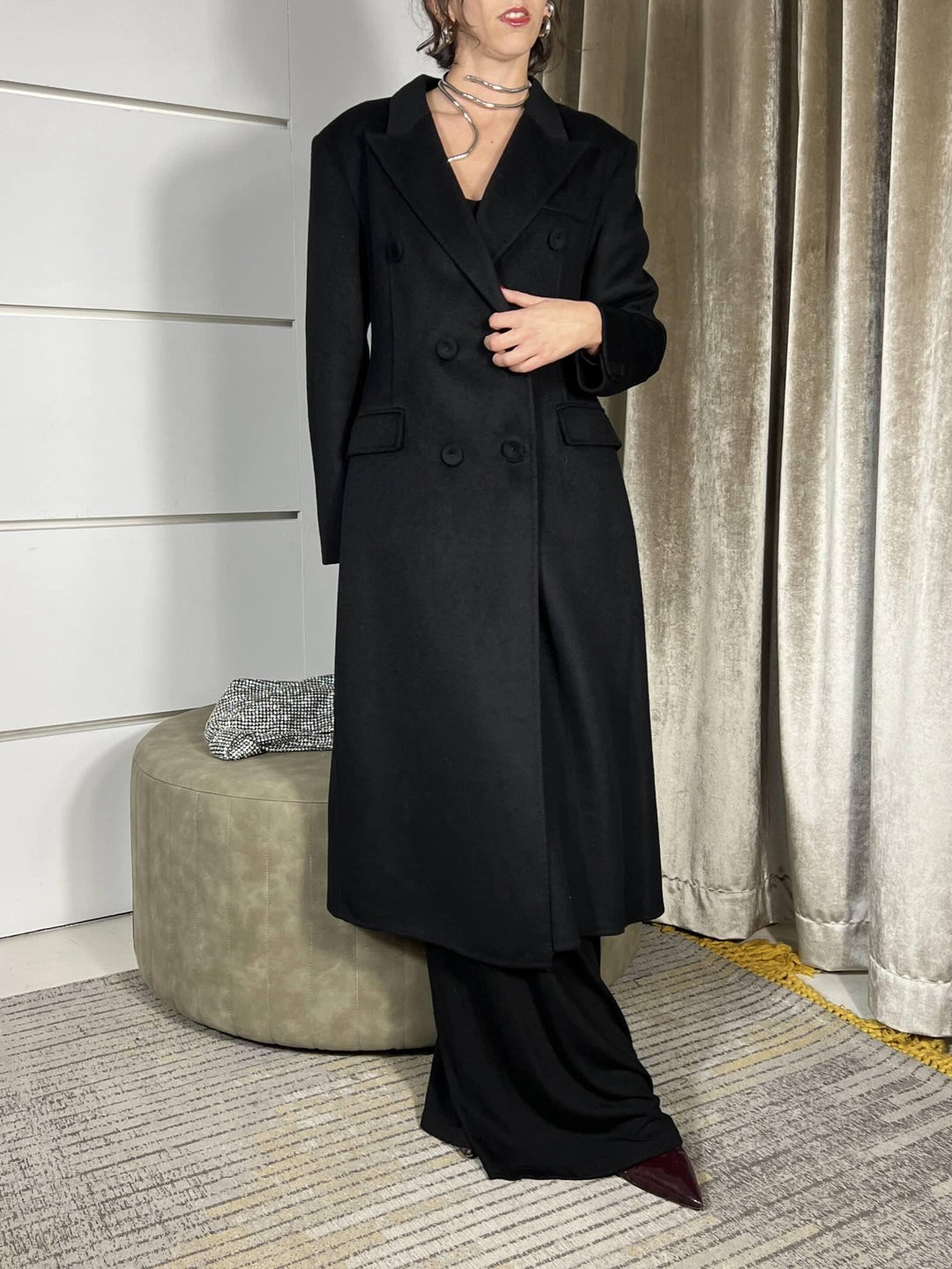 CAPPOTTO NERO LUNGO SFIANCATO50% LANA HAND MADE TF0059NERO VICOLO