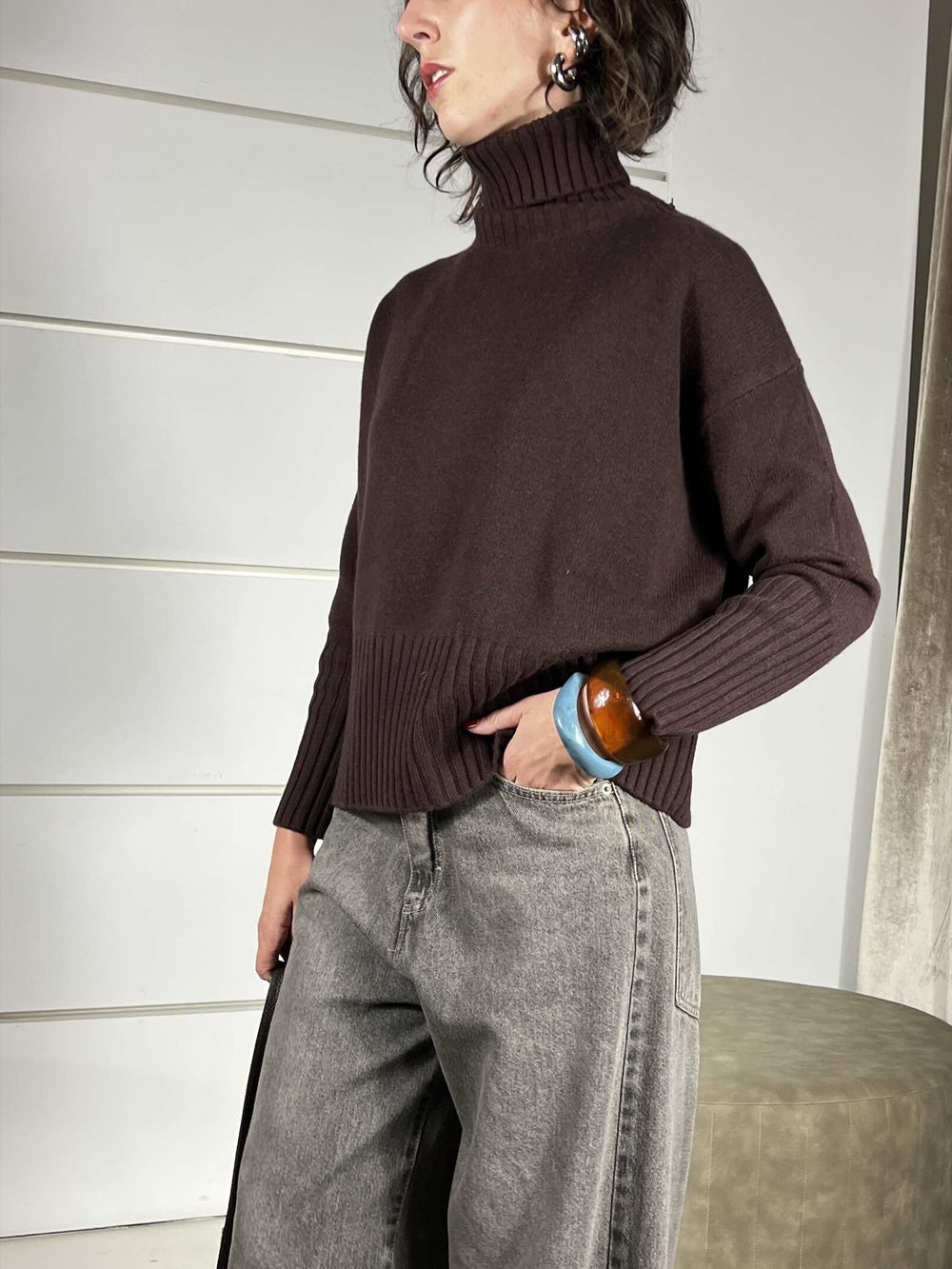 maglione collo alto con coste 100%lana moro WL938-7AI25MORO TENSIONE IN