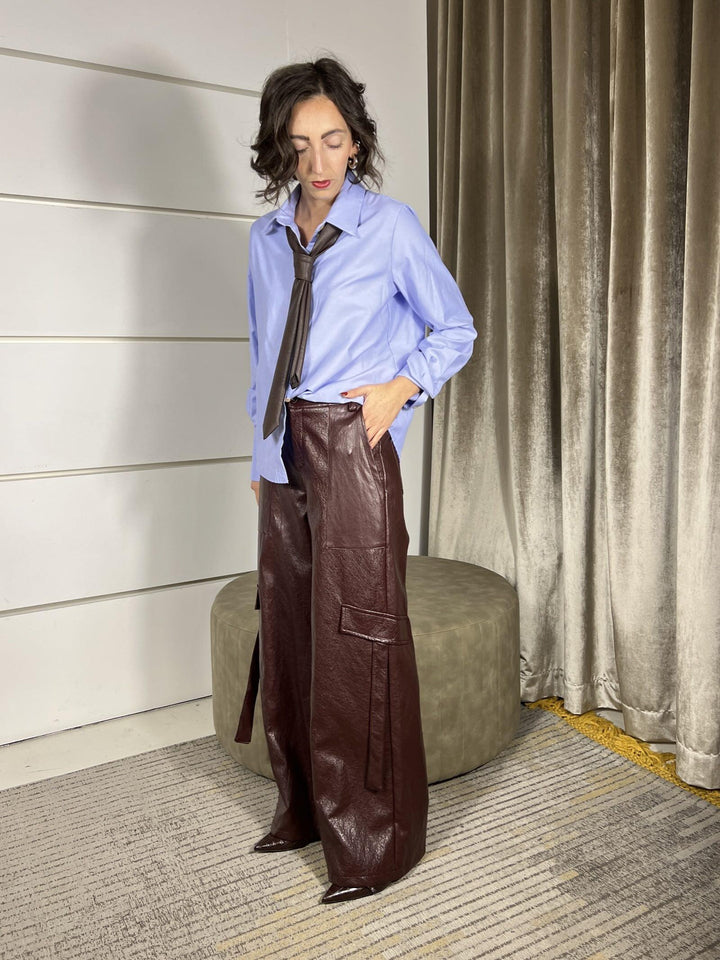 pantalone cargo in ecopelle martellata FF791VINO TENSIONE IN