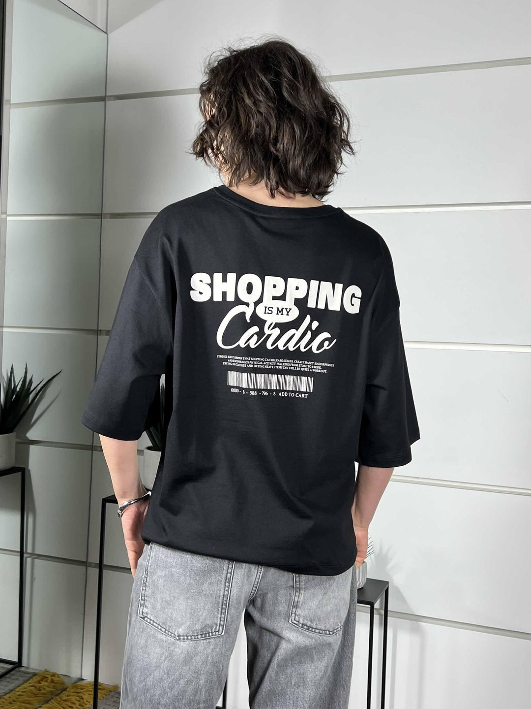t-shirt nera over scritta shopping is my cardio LD5454NERO LUMINA