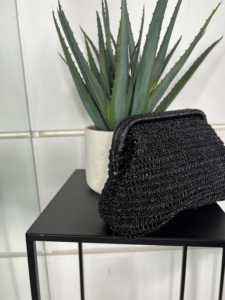 borsa a clucth a intreccio  metallizzata nera con tracolla CE-2508BLACK FEMME CAFE SELECTION