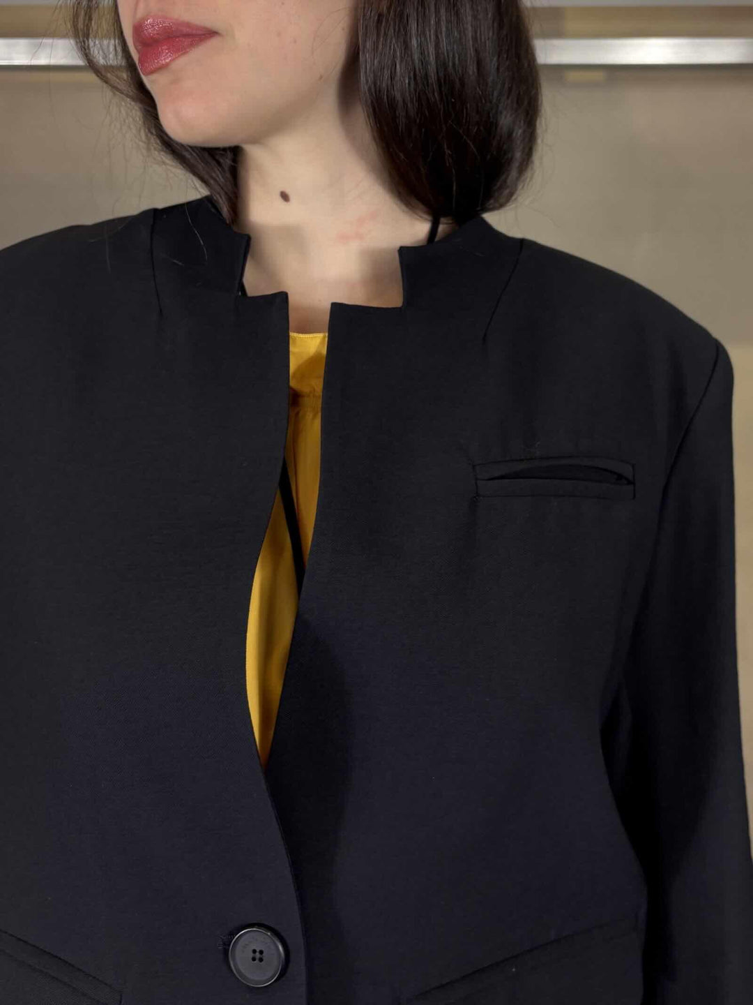 Giacca bomber nera con rever ribaltato G203VUMA001 MANILA GRACE