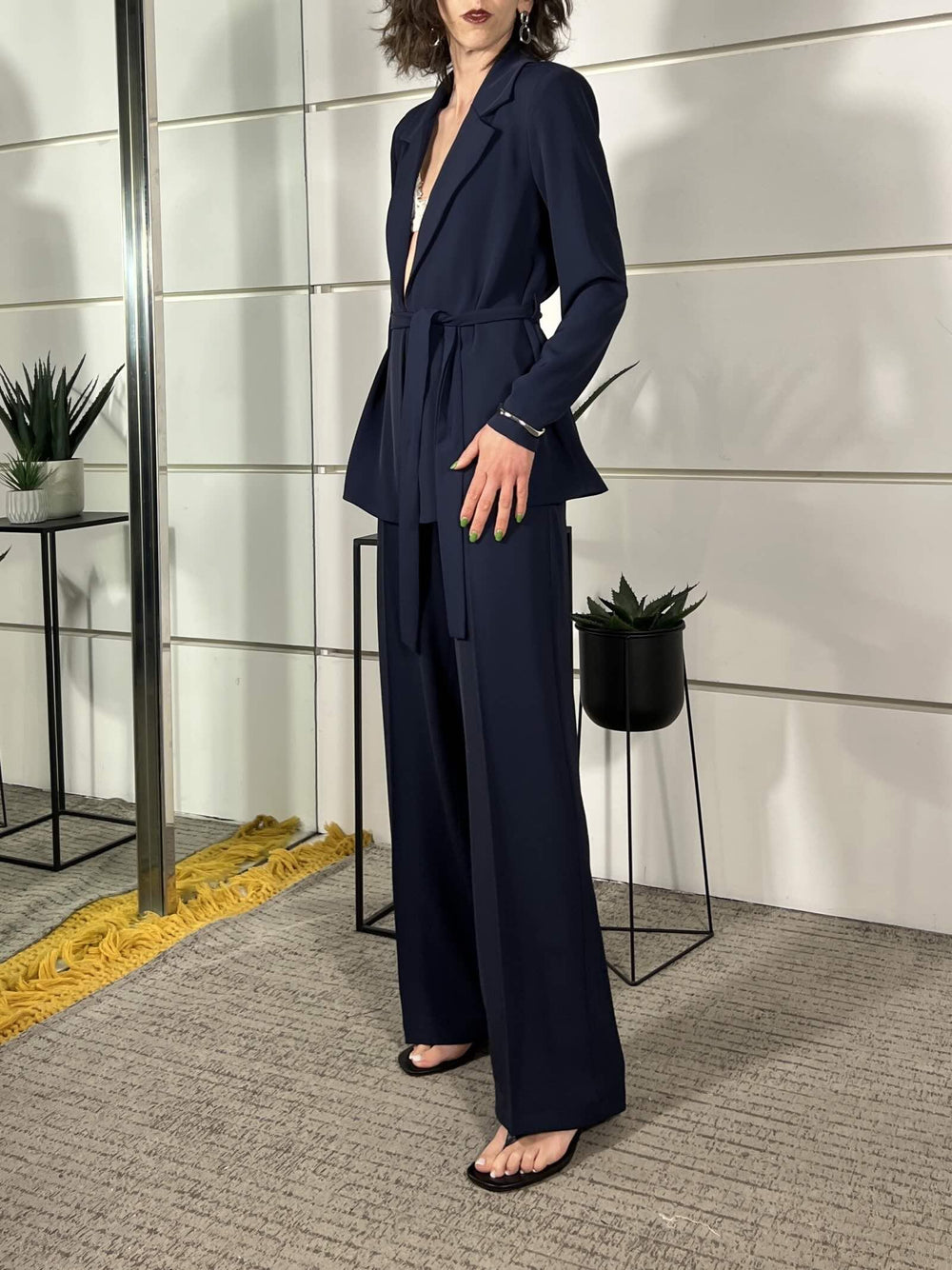 compelto giacca con fiocco e pantalone a palazzo blu 303211BLU SUSY MIX