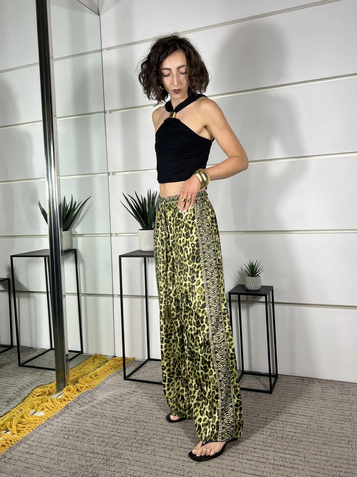 pantalone a palazzo fantasia maculata verde e nera in misto seta A002MACULATO VERDE SPICY CAFE