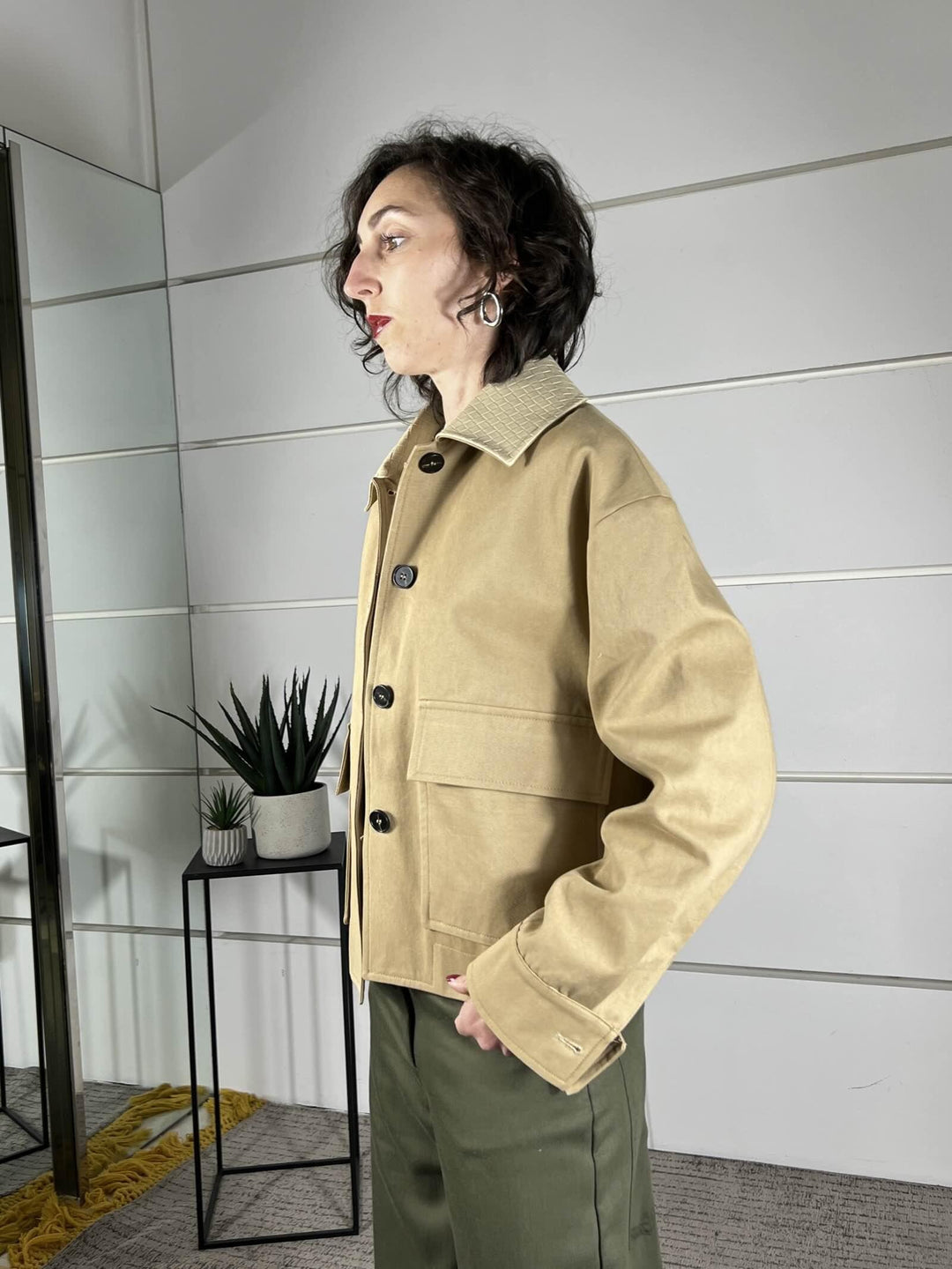 giubbotto beige con collo a intreccio in ecopelle 26B4136BEIGE TENSIONE IN