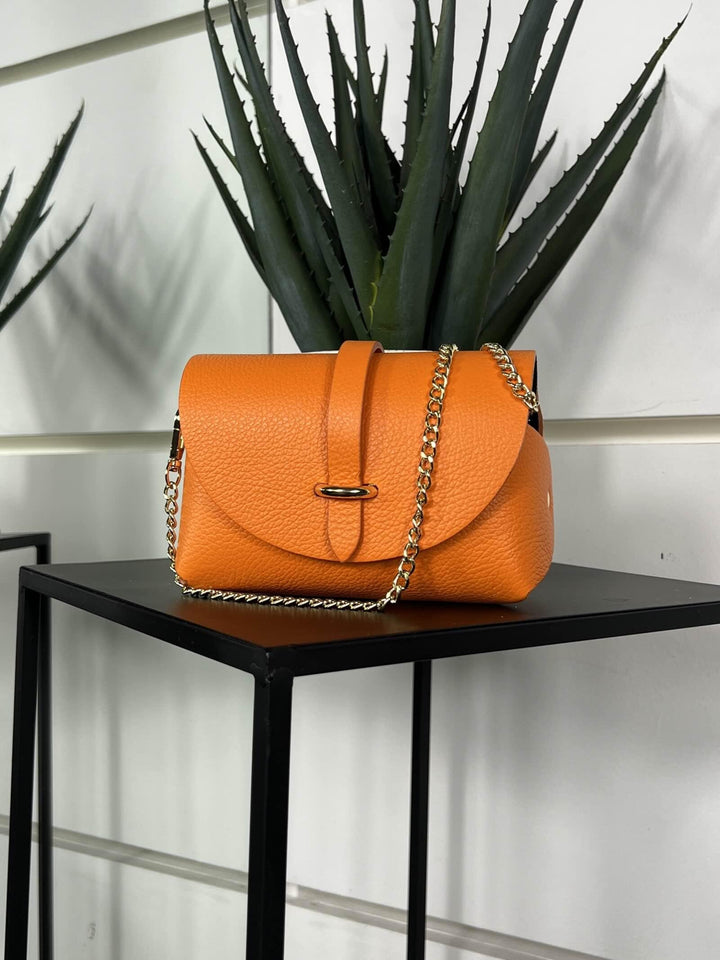 borsa arancio  in vera pelle con tracolla a catena 5363ARANCIO FEMME CAFE SELECTION