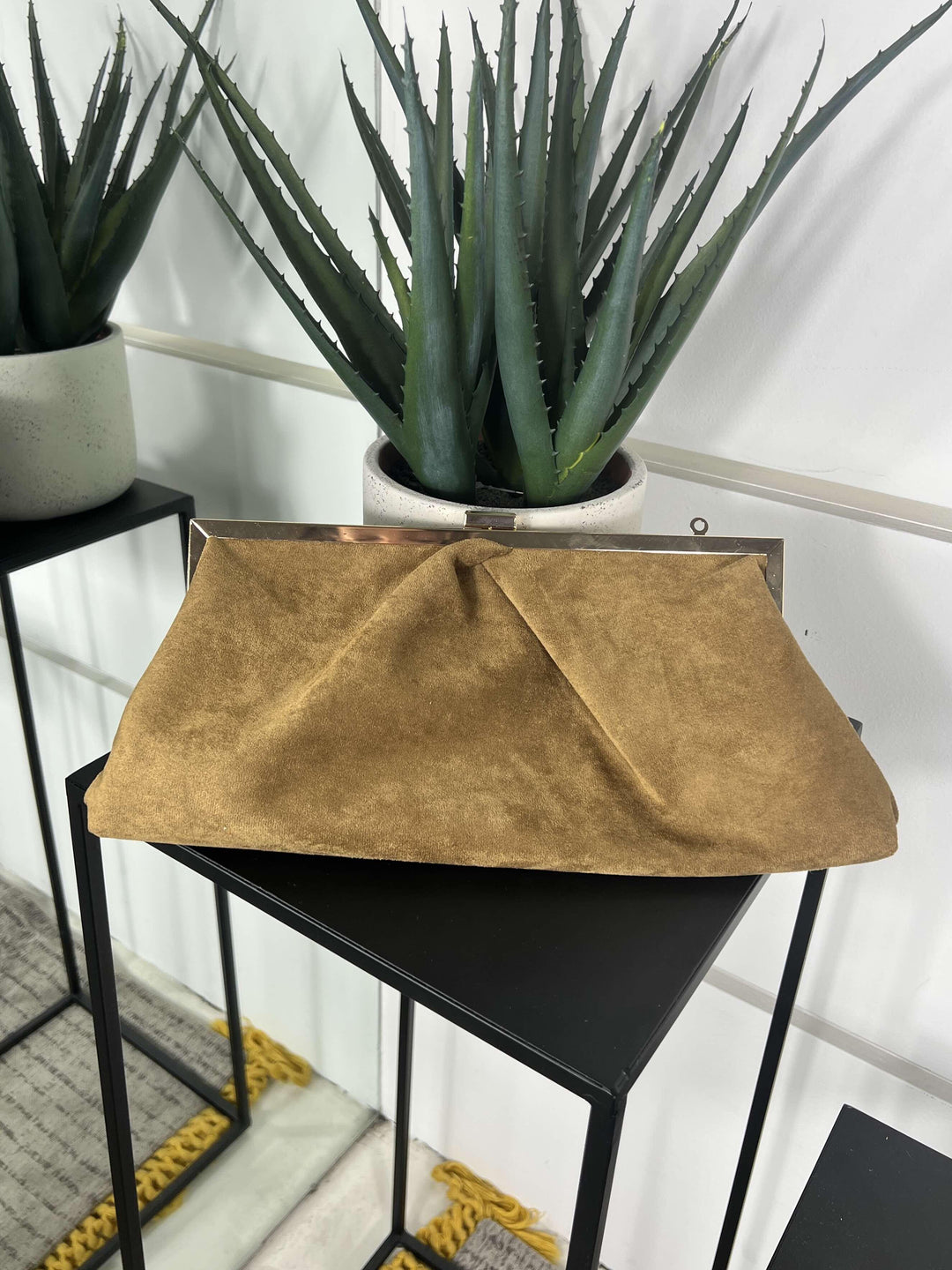 borsa a clutch camel scamosciata con tracolla FF27497CAMEL FEMME CAFE SELECTION