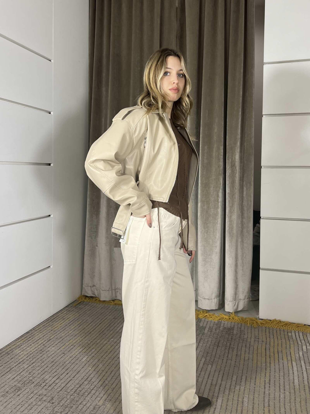 jeans mia, modello baggy vita media bassa panna DAB5148PANNA VICOLO