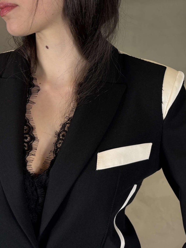 giacca slim nera con inserti in raso avorio 8S0571A498FG53 PATRIZIA PEPE PREVIEW