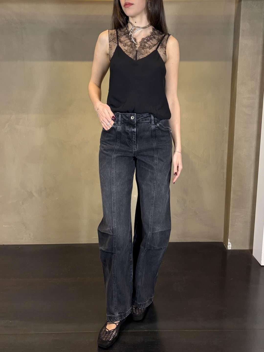 jeans ampi con pince al ginocchio neri 8P0773D1WZNK481 PATRIZIA PEPE PREVIEW