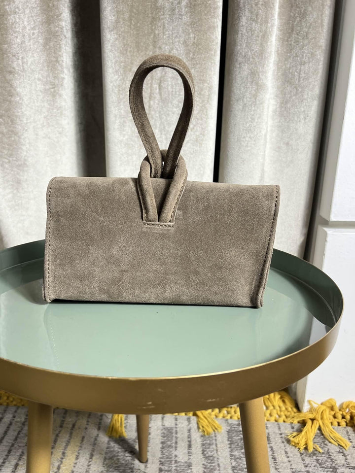 BORSA A NODO IN CAMOSCIO TORTORA SCURO 200415TORTORA SCURO FEMME CAFE SELECTION