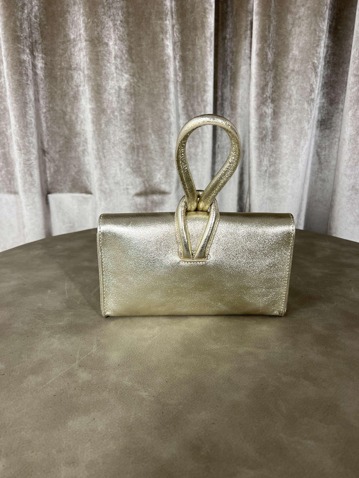 borsa nodo in pelle con tracolla regolabile oro 200414ORO FEMME CAFE SELECTION