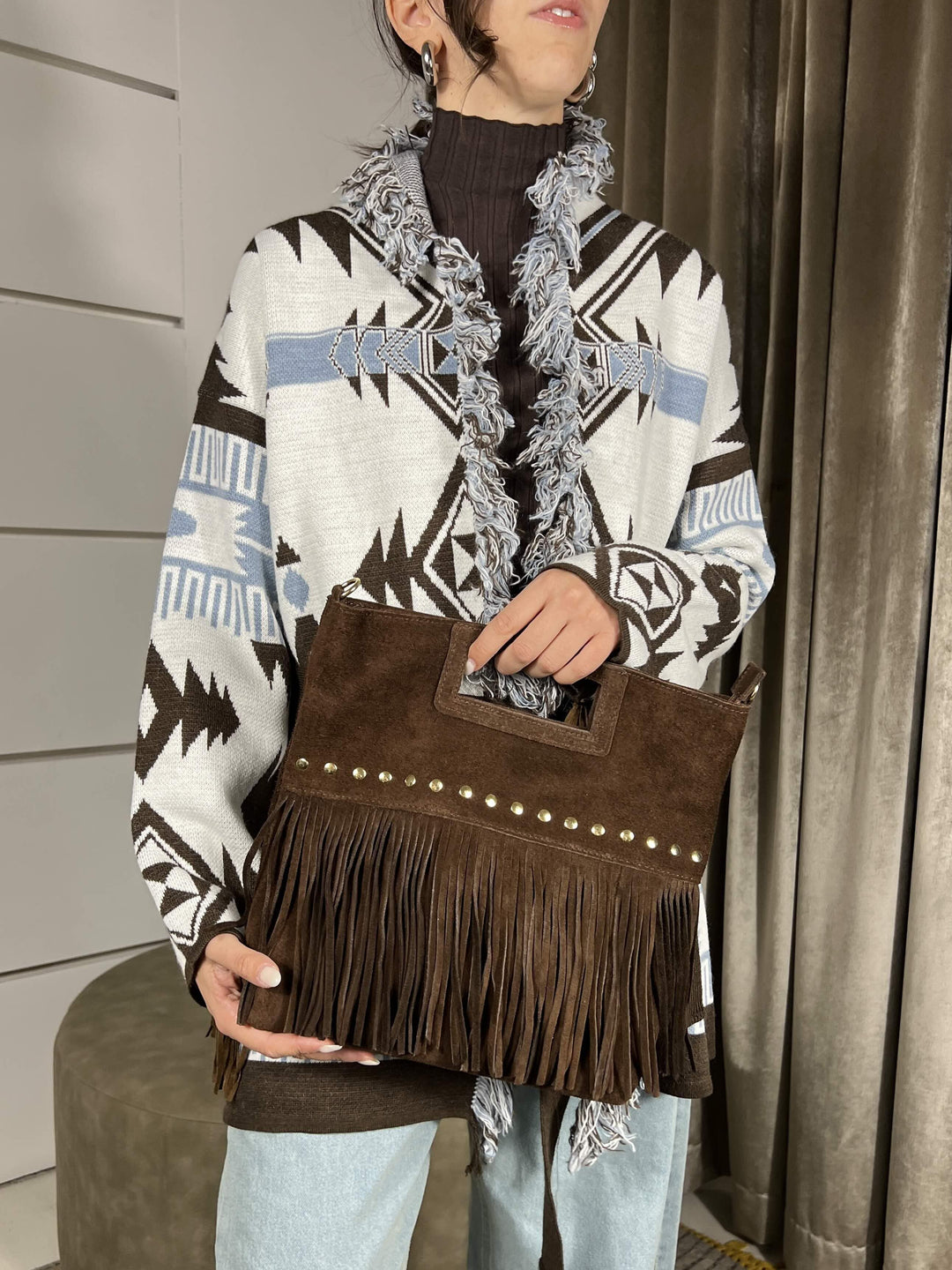 BORSA A MANO IN CAMOSCIO MORO CON FRANGE E BORCHIE 267425MORO FEMME CAFE SELECTION