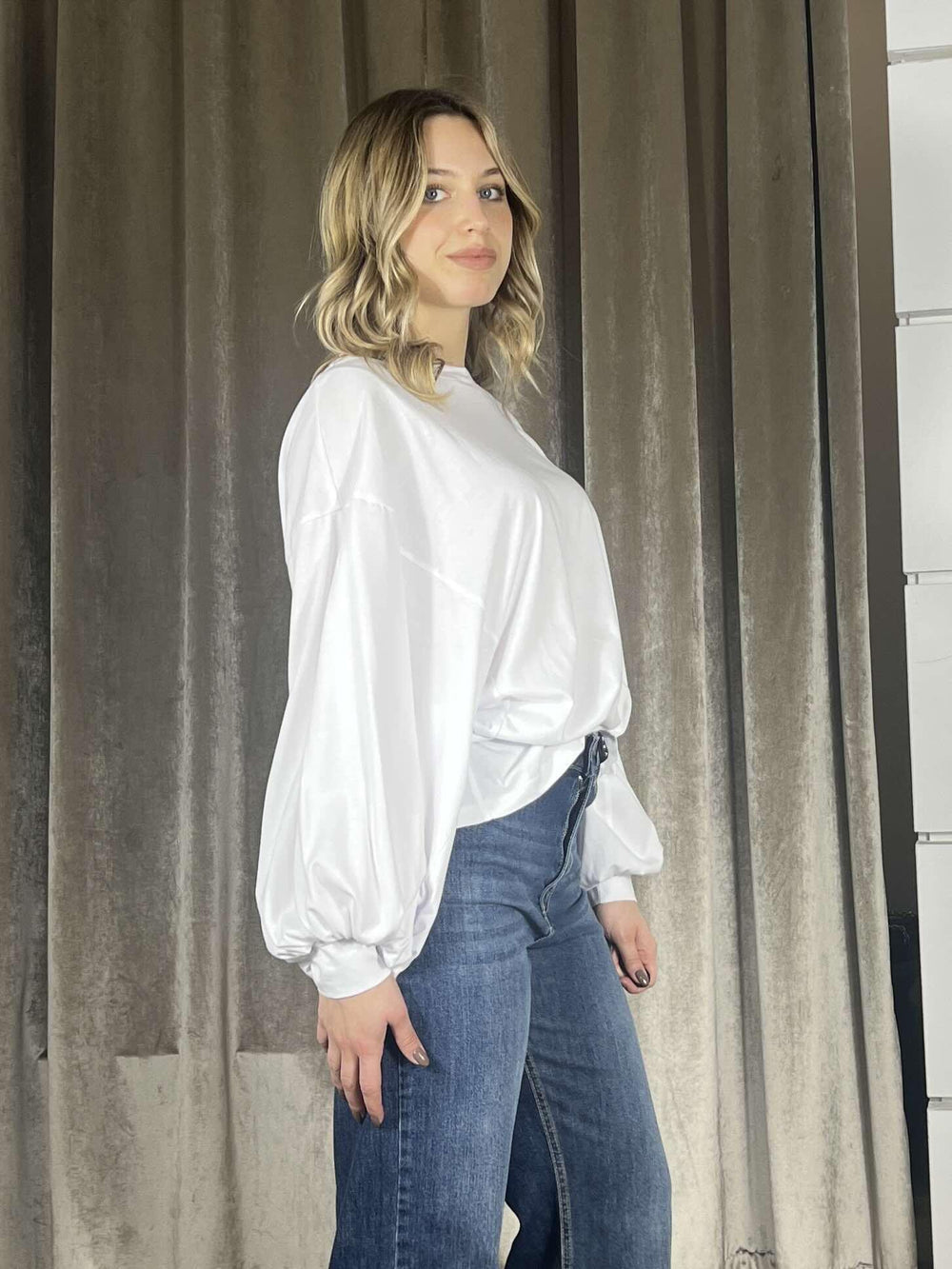 t-shirt bianca girocollo con scritta nel retro bordeaux 26M3866BIANCO/BORDEAUX TENSIONE IN