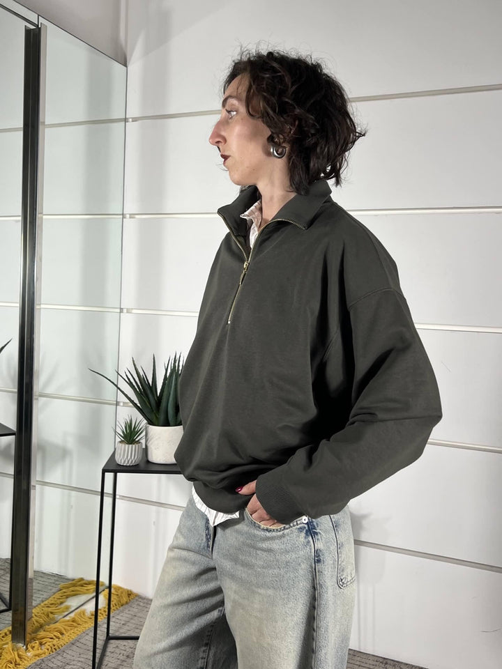 felpa con zip, modello over, garzata militare 26M3693MILITARE TENSIONE IN