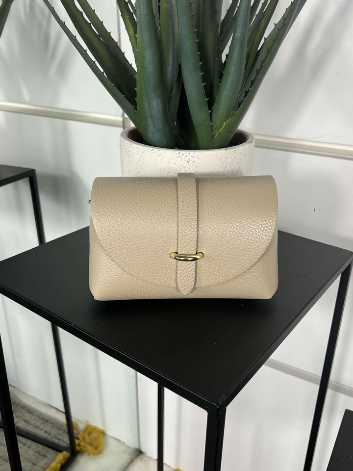 borsa in vera pelle taupe medio con tracolla a catena 5363TAUPE MEDIO FEMME CAFE SELECTION