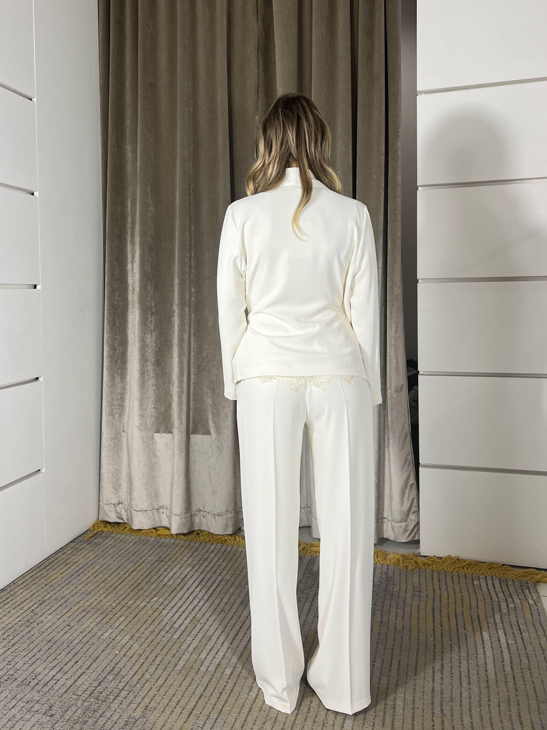 completo giacca con fiocco e pantalone a palazzo 30592BURRO SUSY MIX