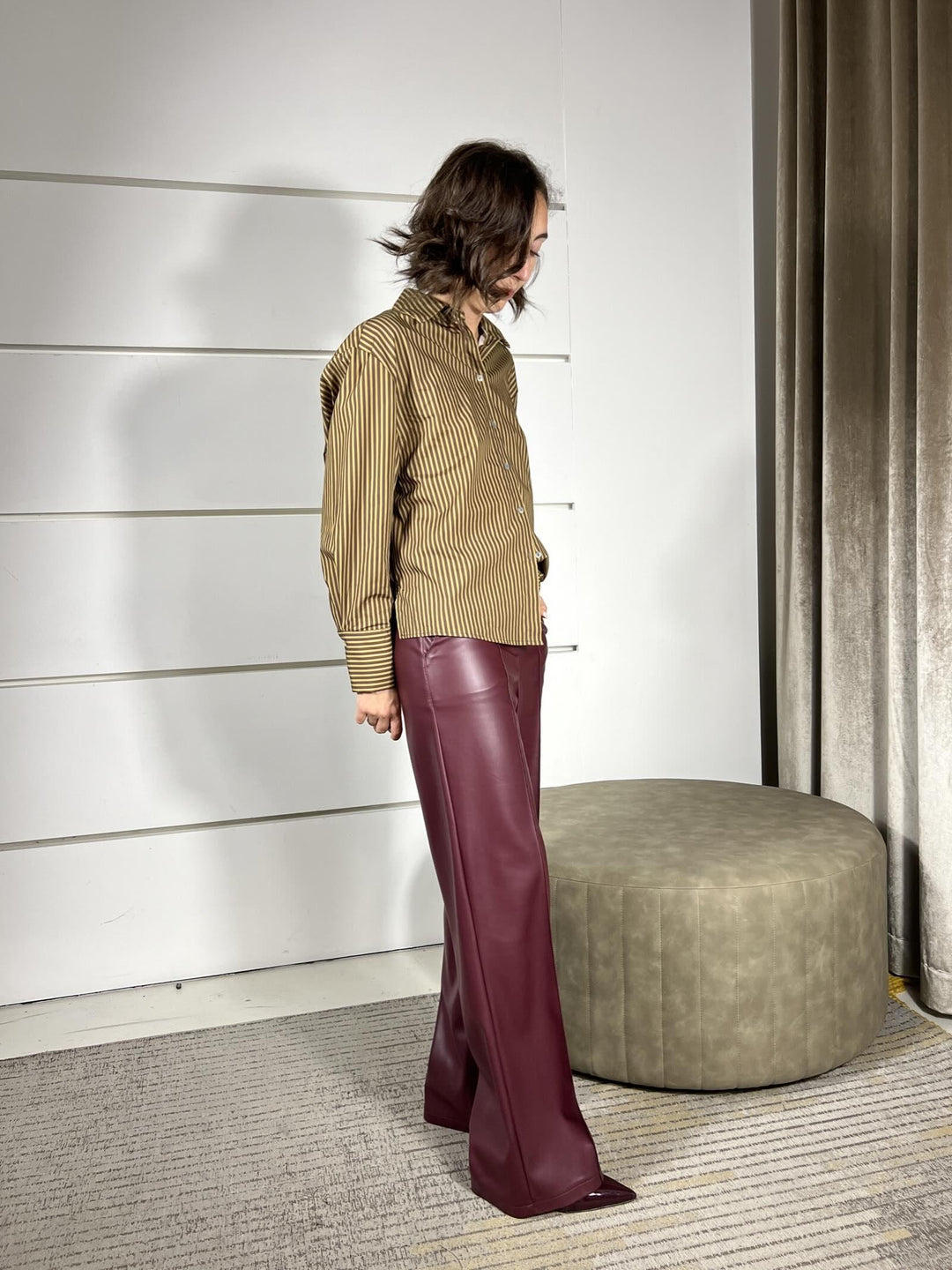 PANTALNE AMARONE IN ECOPELLE A PALAZZO 26P647AMARONE TENSIONE IN