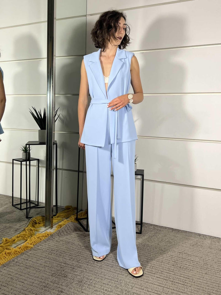 completo gilet con cinta e pantalone a palazzo con elastico nel retro 96%pl 4%ea 30401CELESTE SUSY MIX