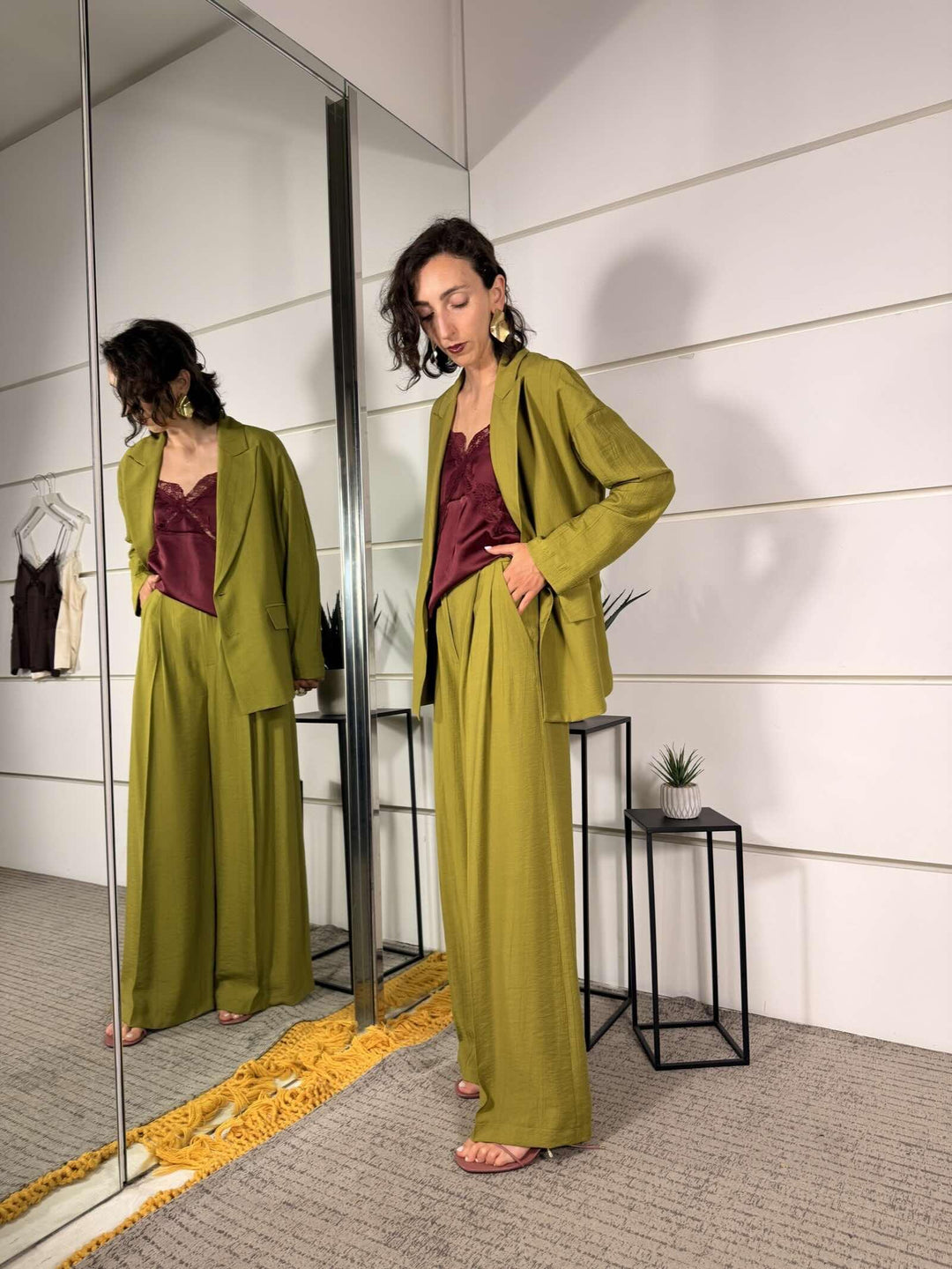 pantalone palazzo con pince tessuto effetto stropicciato olio P6K9LRC1238 IMPERIAL