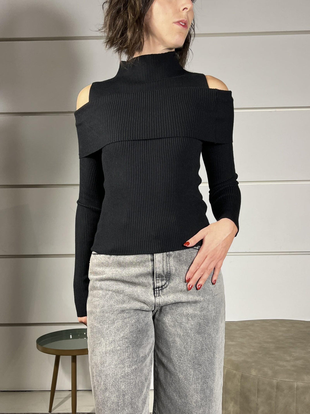 maglia a costine shiffer con cut out nera 8175NERO SUSY MIX
