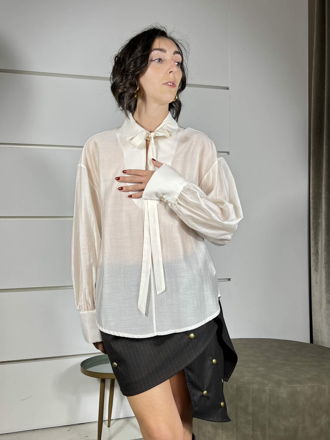 camicia in voile con colletto a camicia e fiocchetto gesso S01E0442GESSO PHILIA LOFT