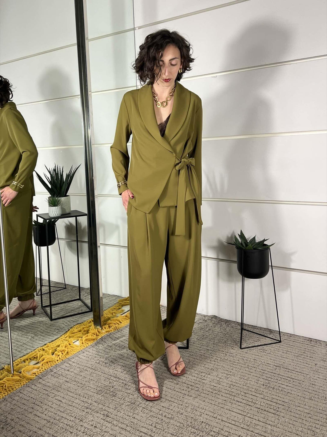giacca con fiocco e  pantalone balloon verde oliva 30591VERDE OLIVA SUSY MIX