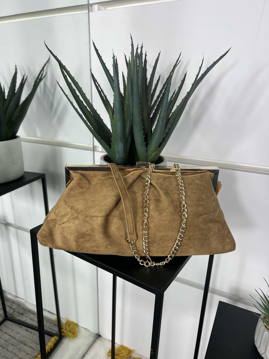 borsa a clutch camel scamosciata con tracolla FF27497CAMEL FEMME CAFE SELECTION