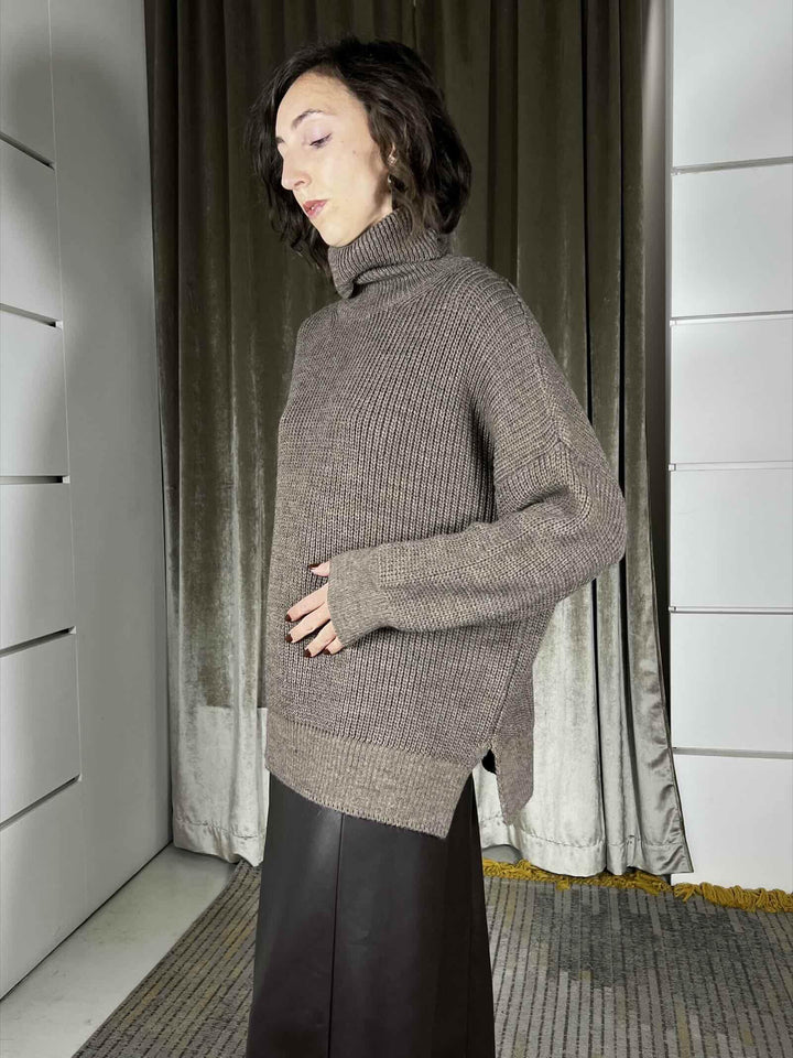 maglione collo alto over 75%pc 10%vi 10%wo 5%wp S01Y0953CAPPUCCINO PHILIA LOFT