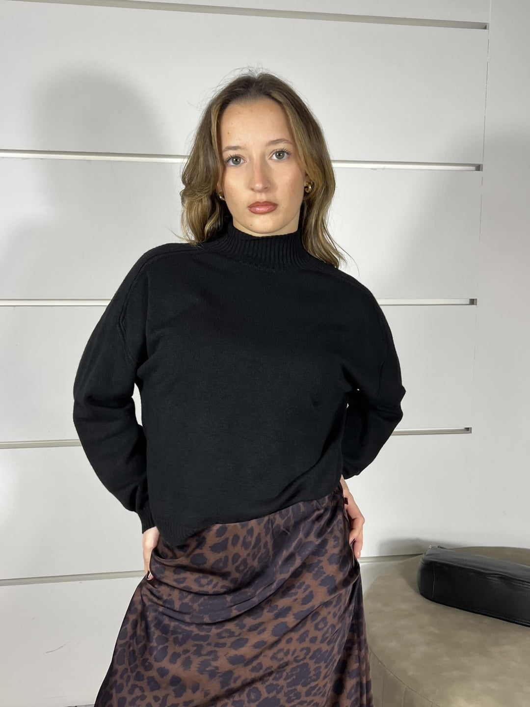 maglia collo alto con coste over, in viscosa nero 77063FNERO VICOLO