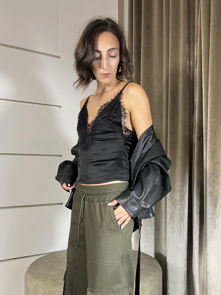TOP SATIN IN PIZZO NERO IN VISCOSA ELASTICIZZATA TF0790NERO VICOLO