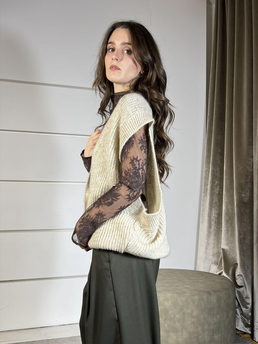gilet con bottoni over scollo a vbeige misto lana giromanica ampio 55183FBEIGE VICOLO