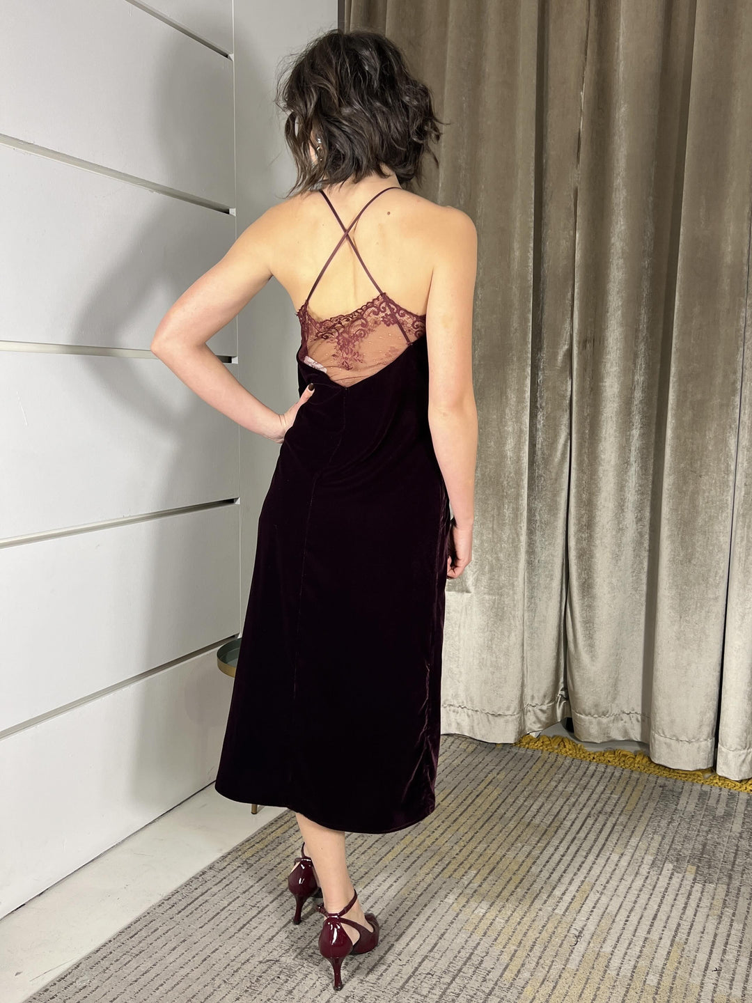 abito in ciniglia con inserti in pizzo bordeaux TF0400BORDEAUX VICOLO