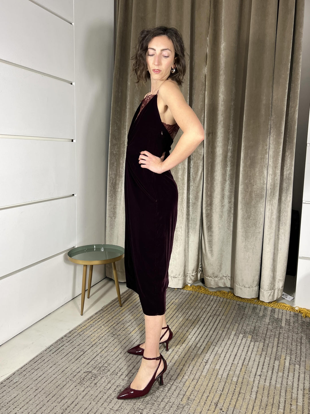 abito in ciniglia con inserti in pizzo bordeaux TF0400BORDEAUX VICOLO