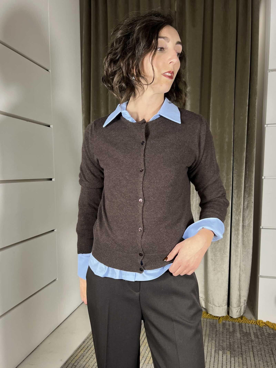 cardigan girocollo con bottoncini moro in misto lana e cashmere D82083MORO TENSIONE IN
