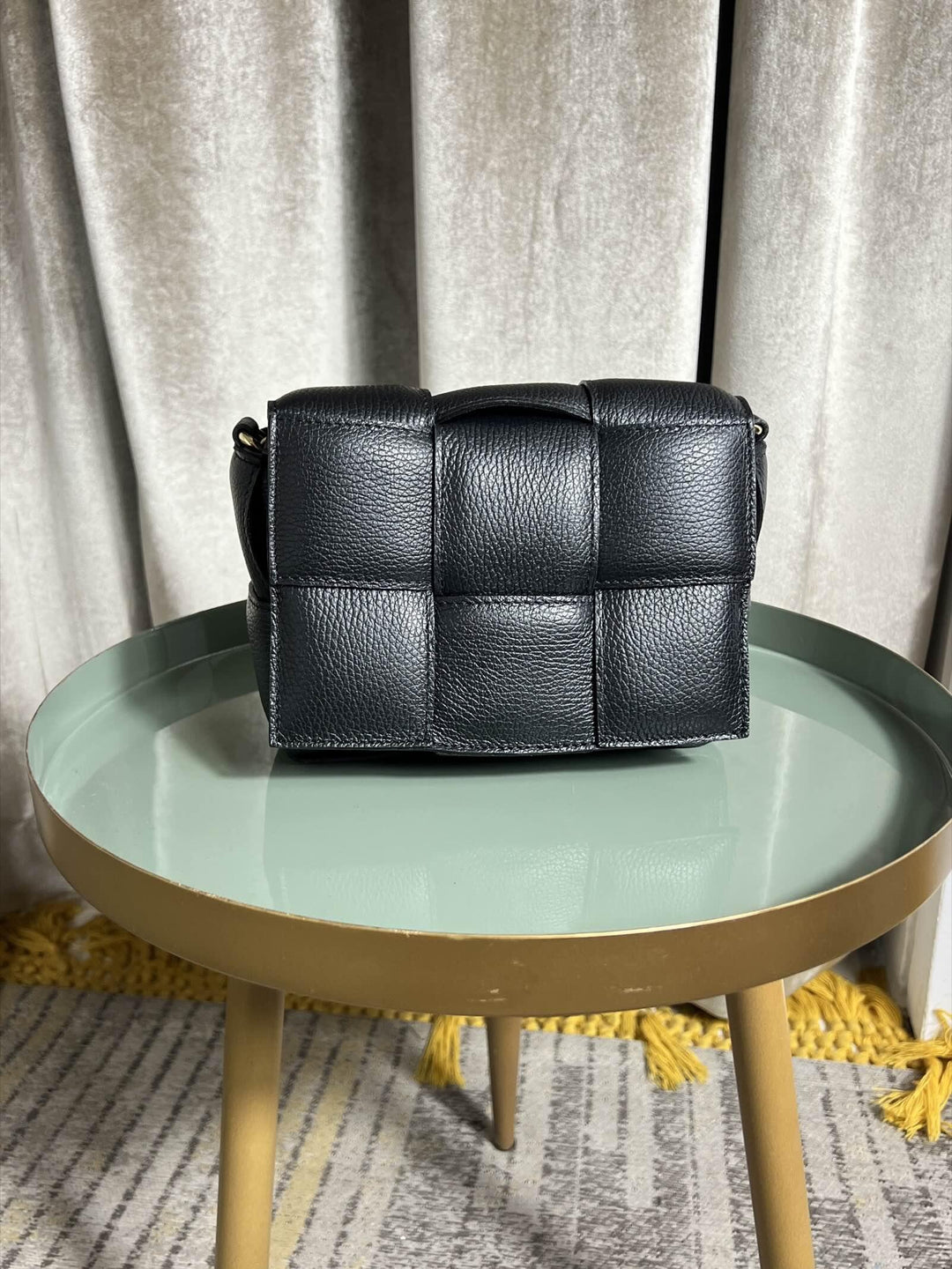 BORSA NERA A INTRECCIO IN PELLE CON TRACOLLA 264130NERO FEMME CAFE SELECTION